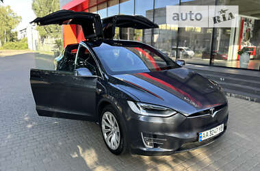 Внедорожник / Кроссовер Tesla Model X 2018 в Киеве