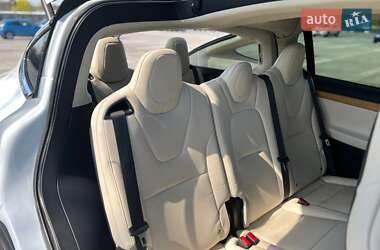 Внедорожник / Кроссовер Tesla Model X 2018 в 