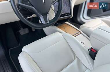 Внедорожник / Кроссовер Tesla Model X 2018 в 