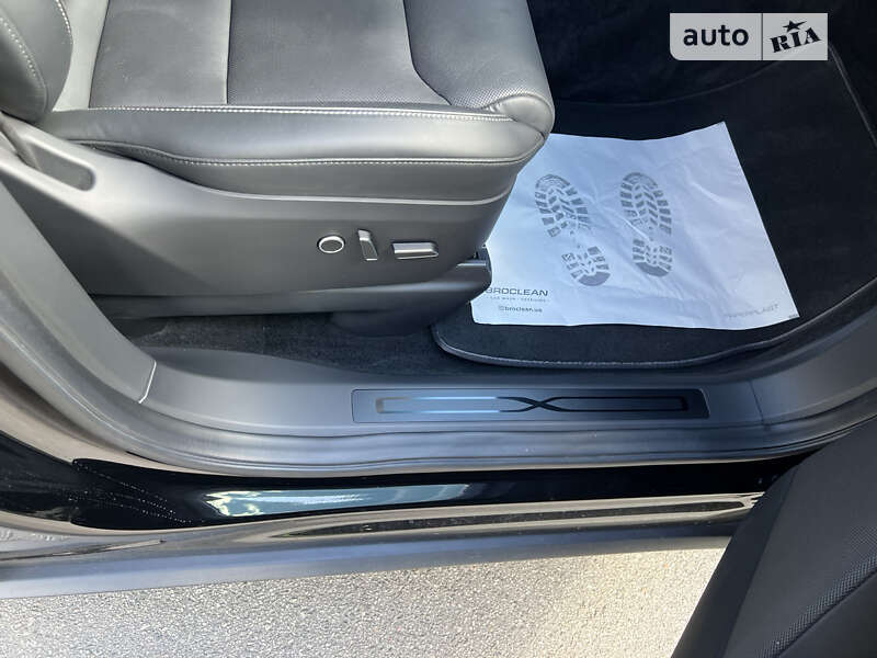 Позашляховик / Кросовер Tesla Model X 2022 в Києві фото 45 Позашляховик / Кросовер Tesla Model X 2022 в Києві