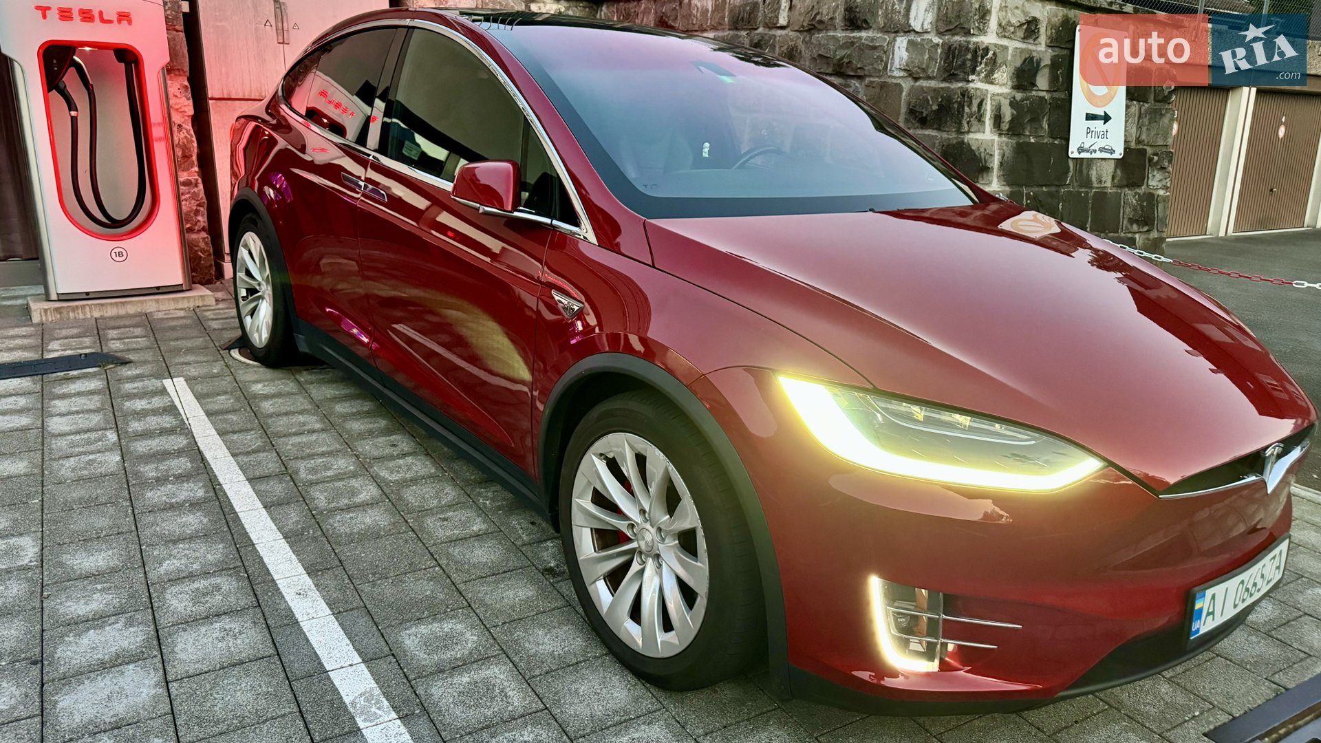 2016 Tesla Model X - мініатюра 10
