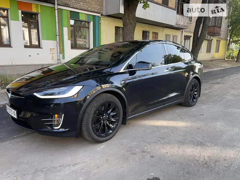 Tesla Model X 2017