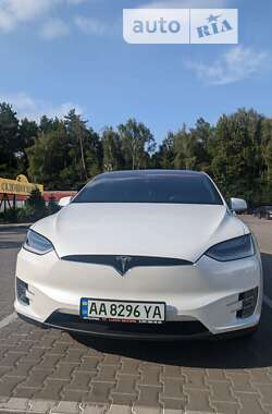 Позашляховик / Кросовер Tesla Model X 2019 в Чернігові