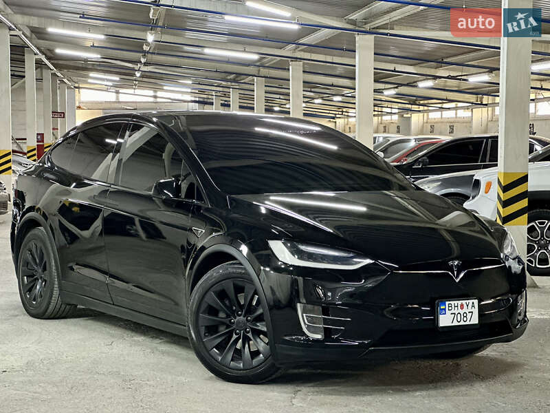 Tesla Model X 2016