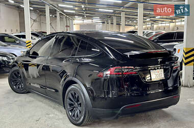 Позашляховик / Кросовер Tesla Model X 2016 в 