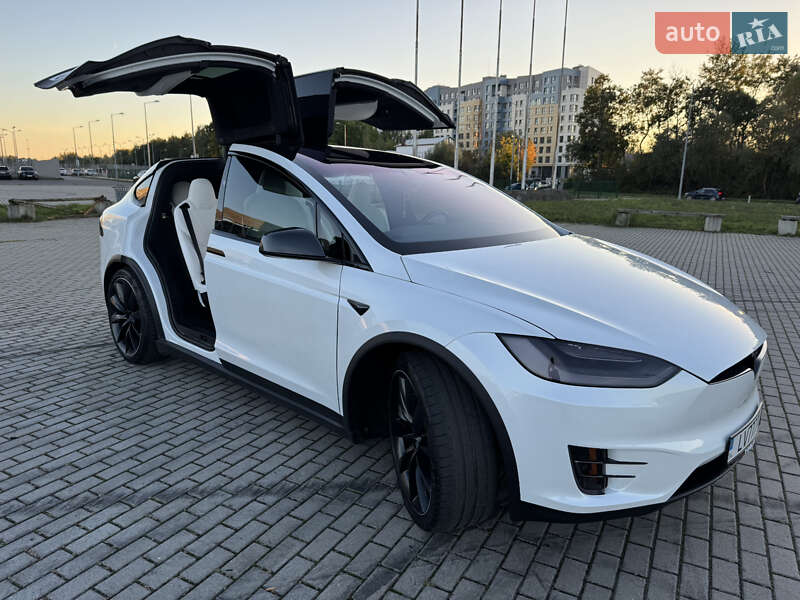 Внедорожник / Кроссовер Tesla Model X 2020 в Львове
