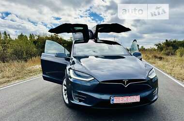 Внедорожник / Кроссовер Tesla Model X 2017 в Киеве