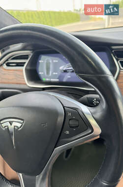 Внедорожник / Кроссовер Tesla Model X 2018 в 