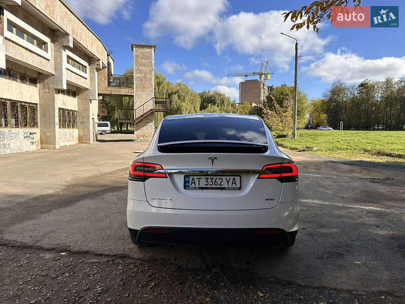 Внедорожник / Кроссовер Tesla Model X 2016 в Ивано-Франковске