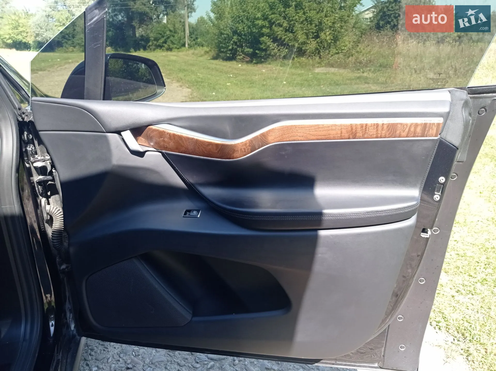 2017 Tesla Model X - мініатюра 29