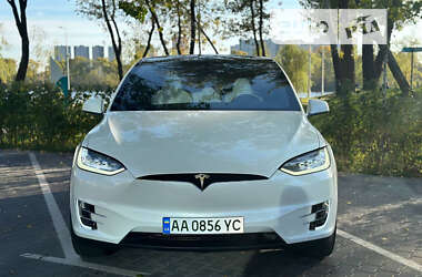 Внедорожник / Кроссовер Tesla Model X 2019 в Киеве