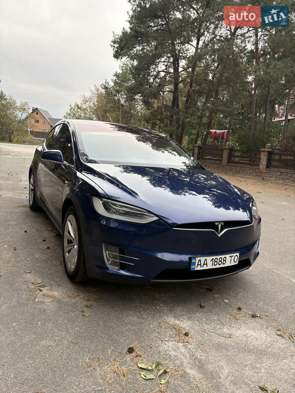 Позашляховик / Кросовер Tesla Model X 2016 в Києві