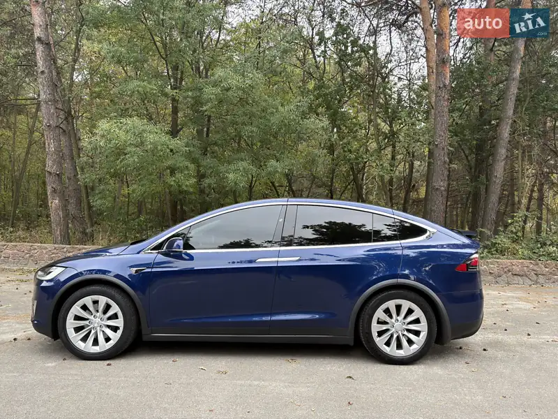 Tesla Model X 2016