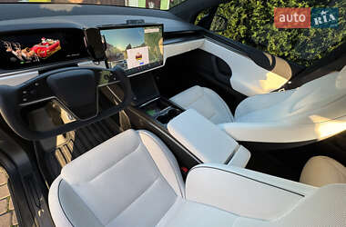 Позашляховик / Кросовер Tesla Model X 2023 в 