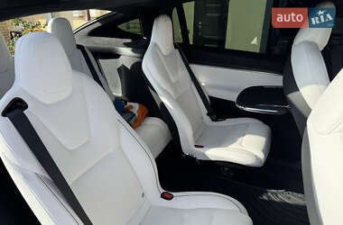 Позашляховик / Кросовер Tesla Model X 2023 в 