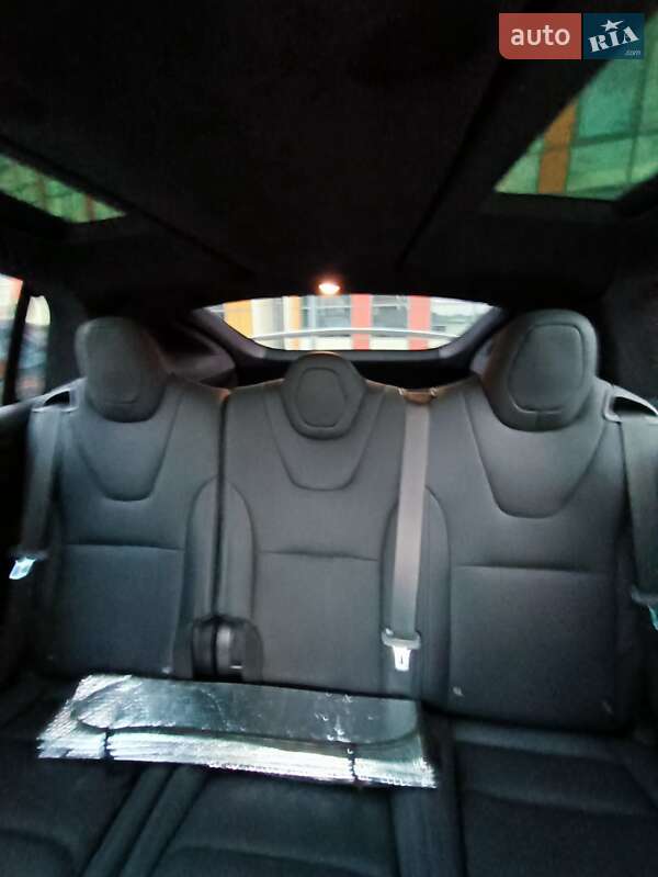 Позашляховик / Кросовер Tesla Model X 2022 в Дніпрі фото 5 Позашляховик / Кросовер Tesla Model X 2022 в Дніпрі