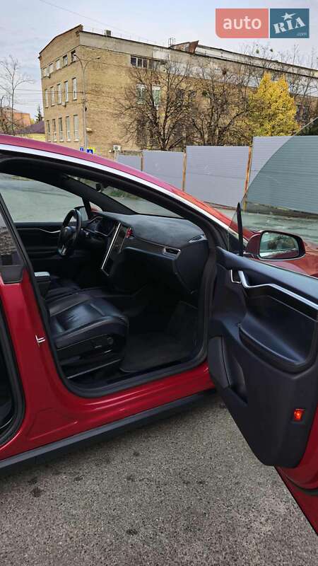 Внедорожник / Кроссовер Tesla Model X 2016 в Киеве