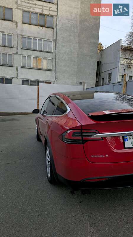 Внедорожник / Кроссовер Tesla Model X 2016 в Киеве