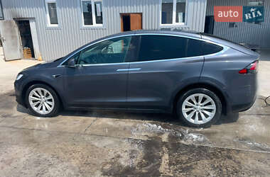 Внедорожник / Кроссовер Tesla Model X 2018 в 