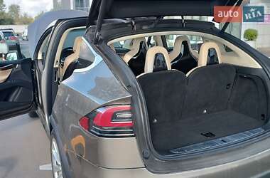 Внедорожник / Кроссовер Tesla Model X 2016 в 