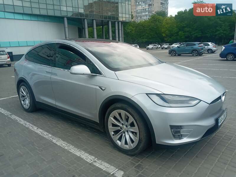 Внедорожник / Кроссовер Tesla Model X 2017 в Одессе