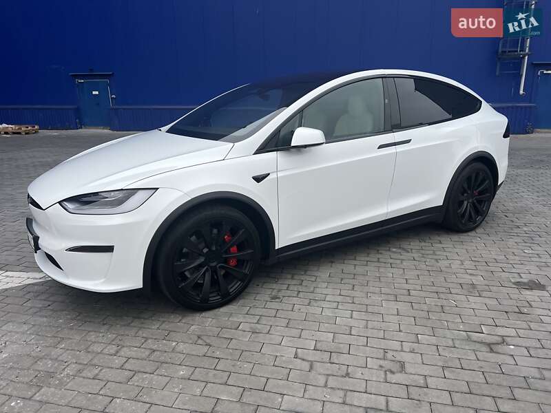 Tesla Model X 2023