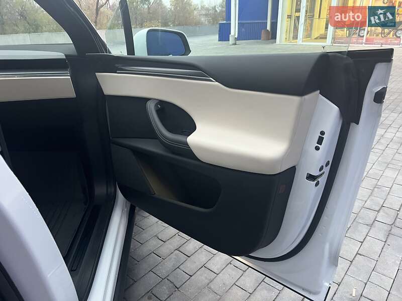 Позашляховик / Кросовер Tesla Model X 2023 в Києві