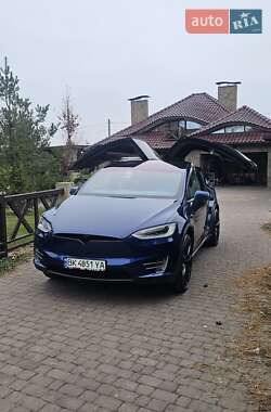 Внедорожник / Кроссовер Tesla Model X 2016 в Ровно