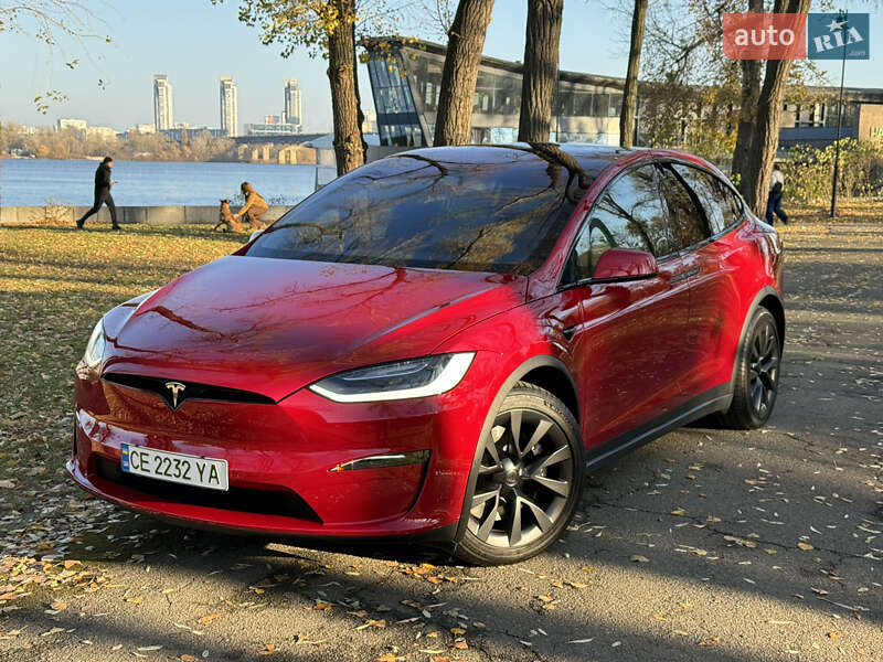 Tesla Model X 2022