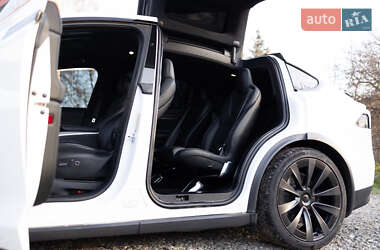 Позашляховик / Кросовер Tesla Model X 2022 в 