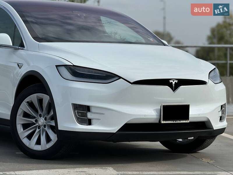Позашляховик / Кросовер Tesla Model X 2017 в Білій Церкві фото 3 Позашляховик / Кросовер Tesla Model X 2017 в Білій Церкві