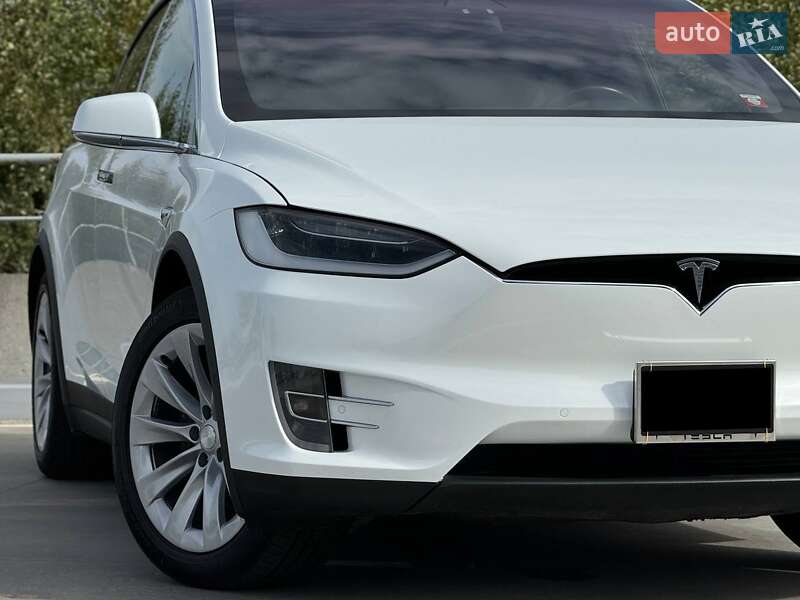 Позашляховик / Кросовер Tesla Model X 2017 в Білій Церкві