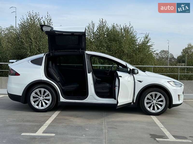 Позашляховик / Кросовер Tesla Model X 2017 в Білій Церкві фото 18 Позашляховик / Кросовер Tesla Model X 2017 в Білій Церкві