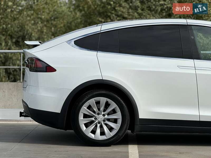 Позашляховик / Кросовер Tesla Model X 2017 в Білій Церкві фото 19 Позашляховик / Кросовер Tesla Model X 2017 в Білій Церкві