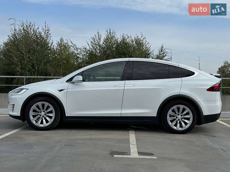 Позашляховик / Кросовер Tesla Model X 2017 в Білій Церкві фото 24 Позашляховик / Кросовер Tesla Model X 2017 в Білій Церкві
