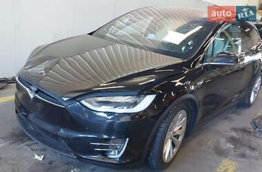 Позашляховик / Кросовер Tesla Model X 2016 в 