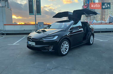 Внедорожник / Кроссовер Tesla Model X 2018 в 
