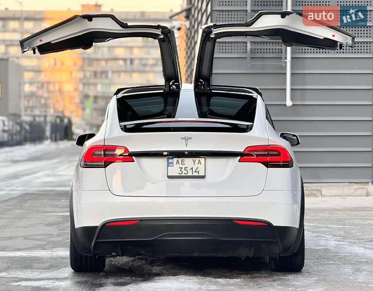 Внедорожник / Кроссовер Tesla Model X 2022 в Киеве