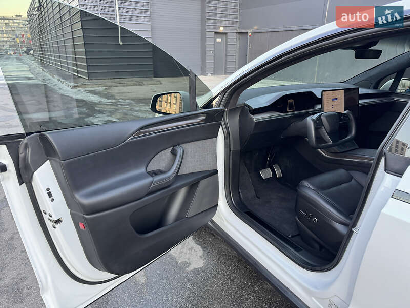 Внедорожник / Кроссовер Tesla Model X 2022 в Киеве