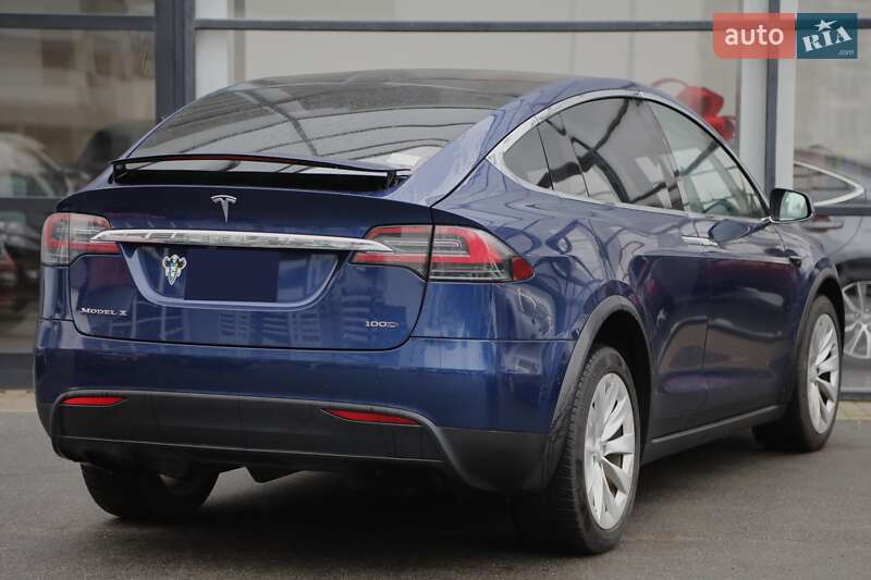 Позашляховик / Кросовер Tesla Model X 2017 в Харкові