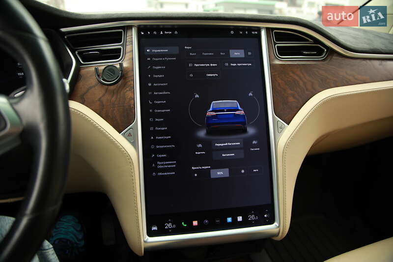 Позашляховик / Кросовер Tesla Model X 2017 в Харкові