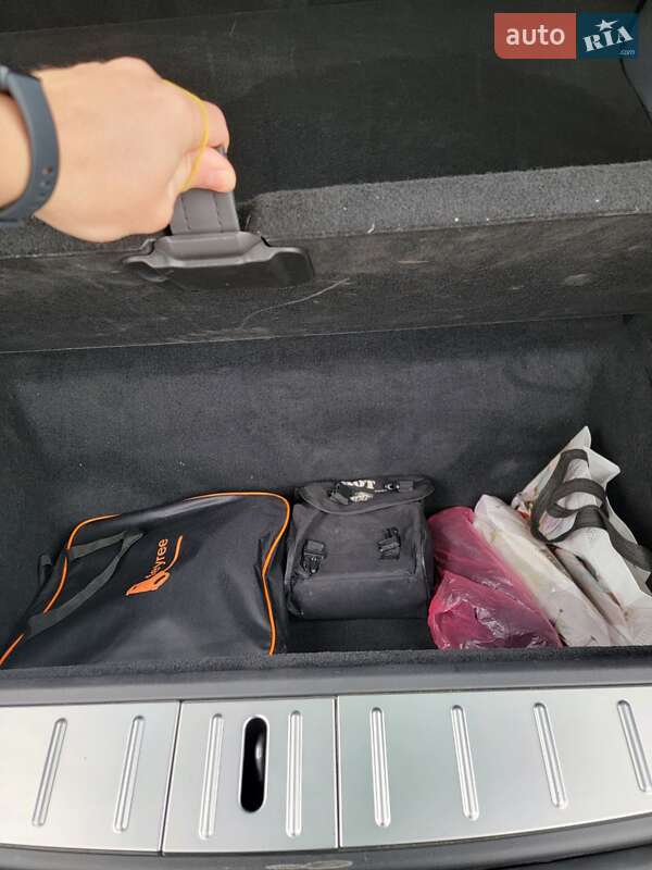 Позашляховик / Кросовер Tesla Model X 2018 в Кривому Розі фото 22 Позашляховик / Кросовер Tesla Model X 2018 в Кривому Розі