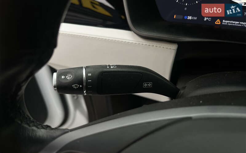 Позашляховик / Кросовер Tesla Model X 2019 в Мукачевому