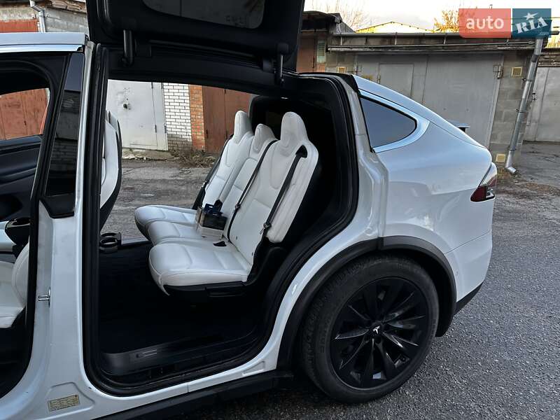 Позашляховик / Кросовер Tesla Model X 2018 в Білій Церкві