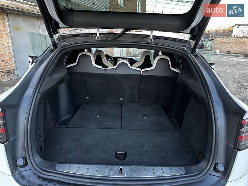 Позашляховик / Кросовер Tesla Model X 2018 в Білій Церкві