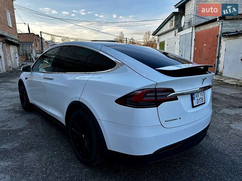 Позашляховик / Кросовер Tesla Model X 2018 в Білій Церкві