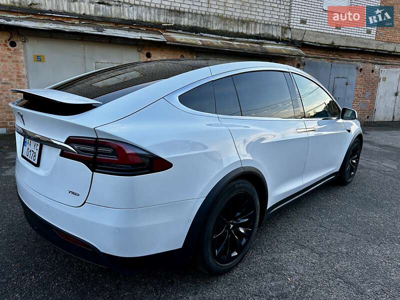 Позашляховик / Кросовер Tesla Model X 2018 в Білій Церкві