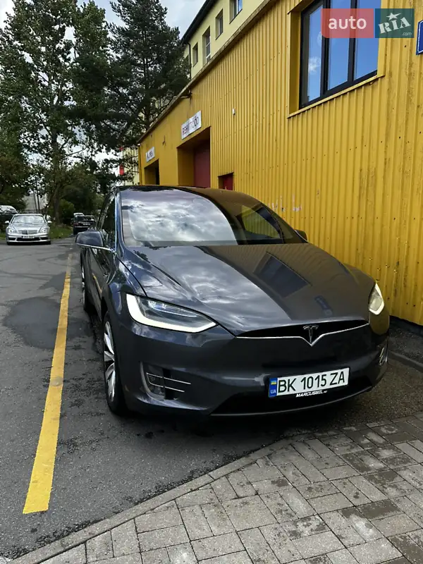 Tesla Model X