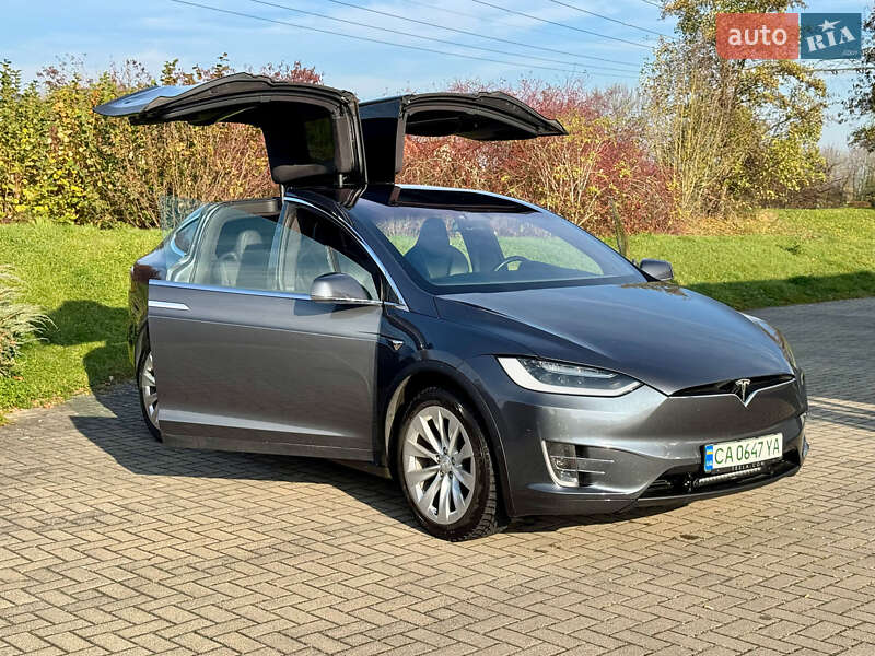Позашляховик / Кросовер Tesla Model X 2018 в Черкасах