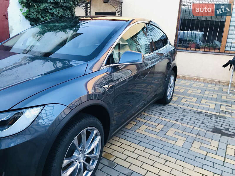 Позашляховик / Кросовер Tesla Model X 2018 в Одесі